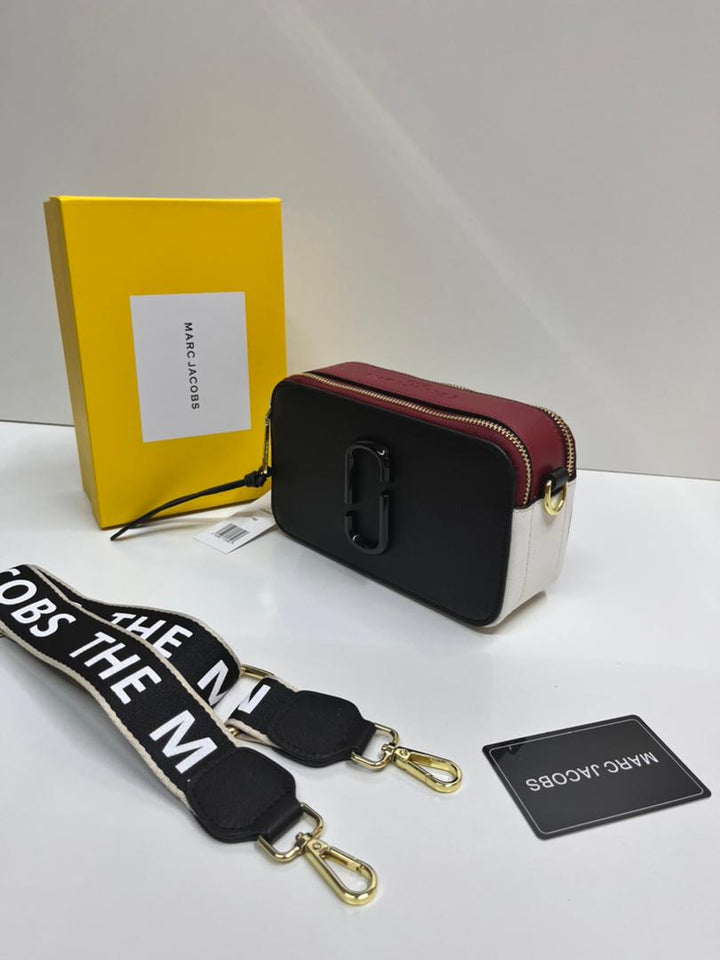 Luxury Designer Crossbody Bag with Box – Compact &amp; Stylish