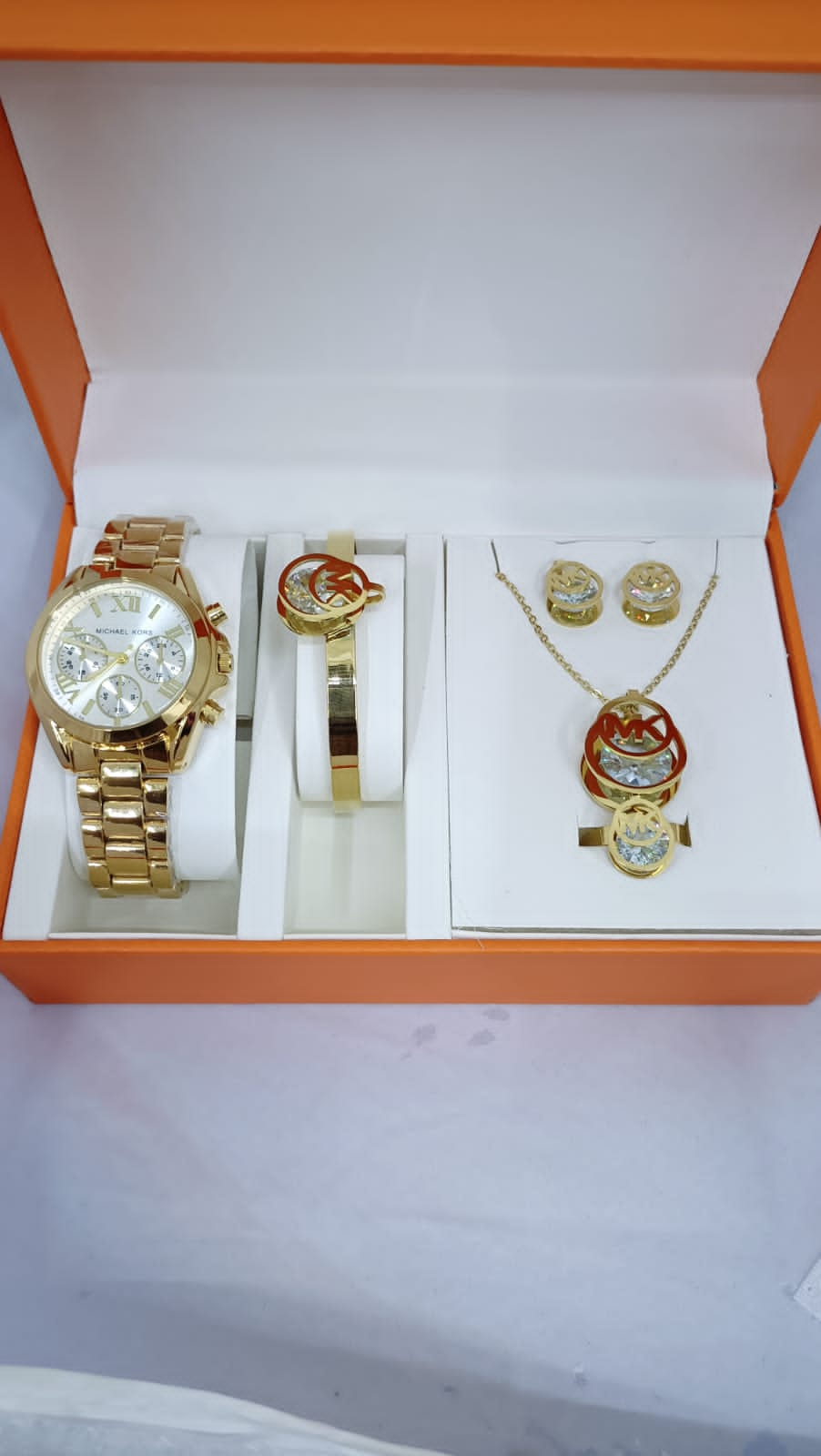 Luxury Designer Watch and Jewelry Gift Set for Women